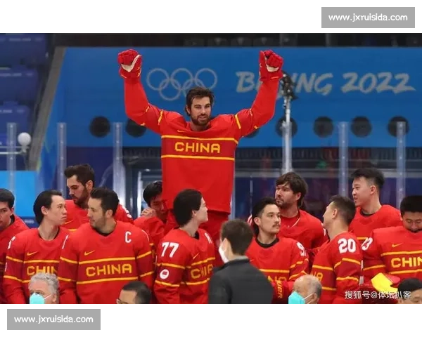 北京少年王浩西创历史！圣荷西鲨鱼队次轮首位选中中国冰球新星