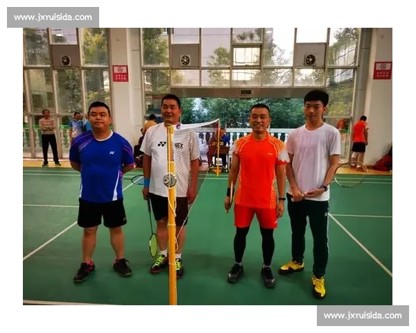 揭阳首届高校校友会羽毛球赛落幕：以 “羽” 为桥聚校友力量